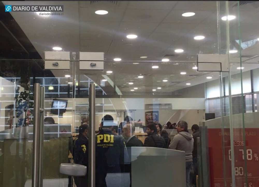 Amplio operativo en Valdivia, tras violento asalto a Banco Santander ubicado en la Uach
