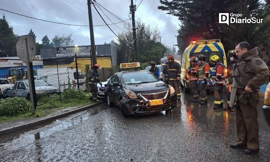 Reportan colisión múltiple en salida sur de Valdivia