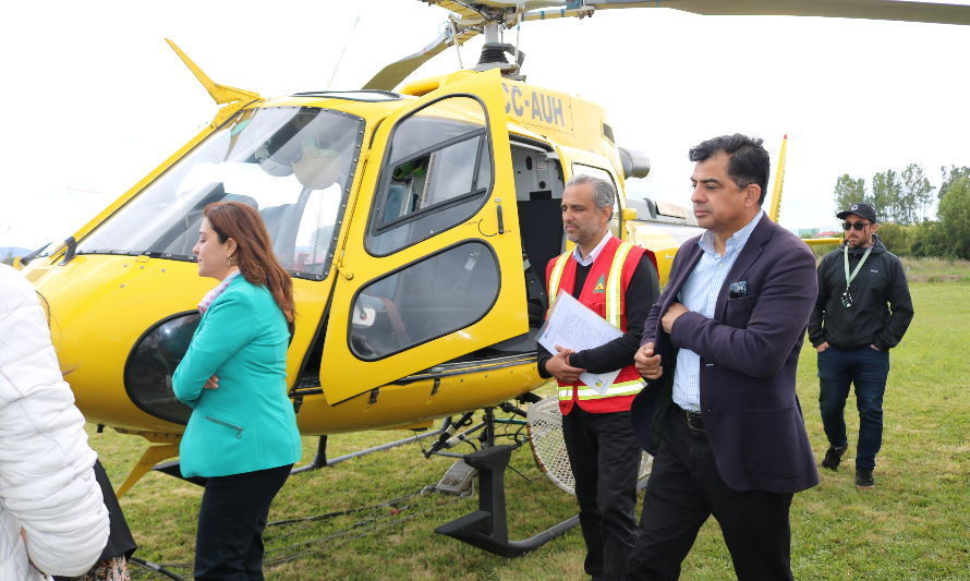 Conaf Los Ríos cuenta con helicóptero para el combate de incendios 


