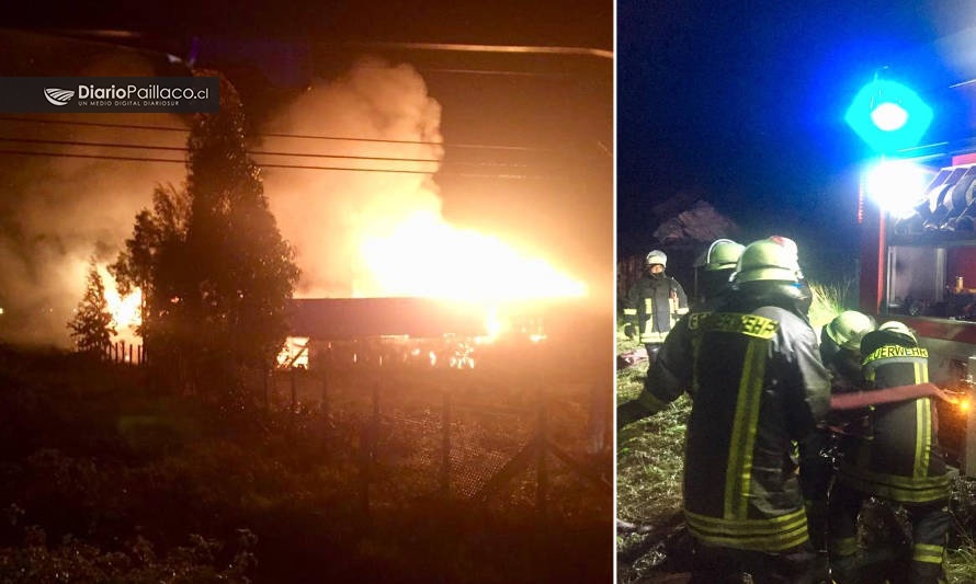 Incendió consumió ex discoteca ubicada cerca de la ruta 5 en Paillaco