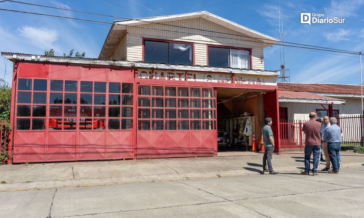 Municipio avanza en perfiles para diseño de nuevos cuarteles de bomberos en Paillaco y Reumén