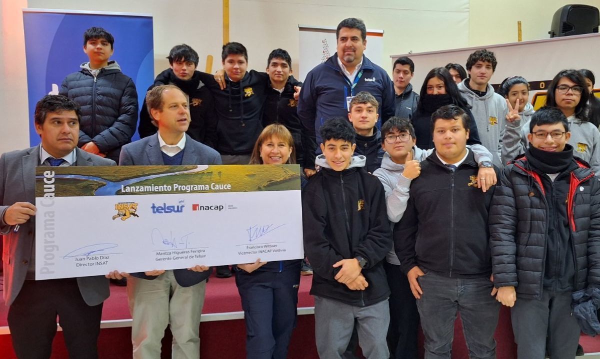 Firman convenio de colaboración para fortalecer la educación técnico-profesional en la Región de los Ríos